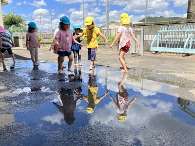 天地に青空？　水遊び土曜日編 | 長森北保育園