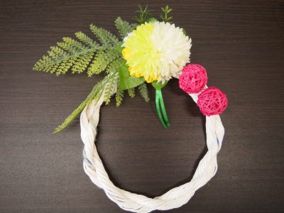 【ふなぶせ南】創作クラブでしめ縄飾りを作りました。 | 支援センターふなぶせ南