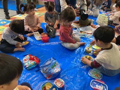 雨の日でも、楽しくて、美味しい春の遠足　ＰＡＲＴ２ | 長森北保育園