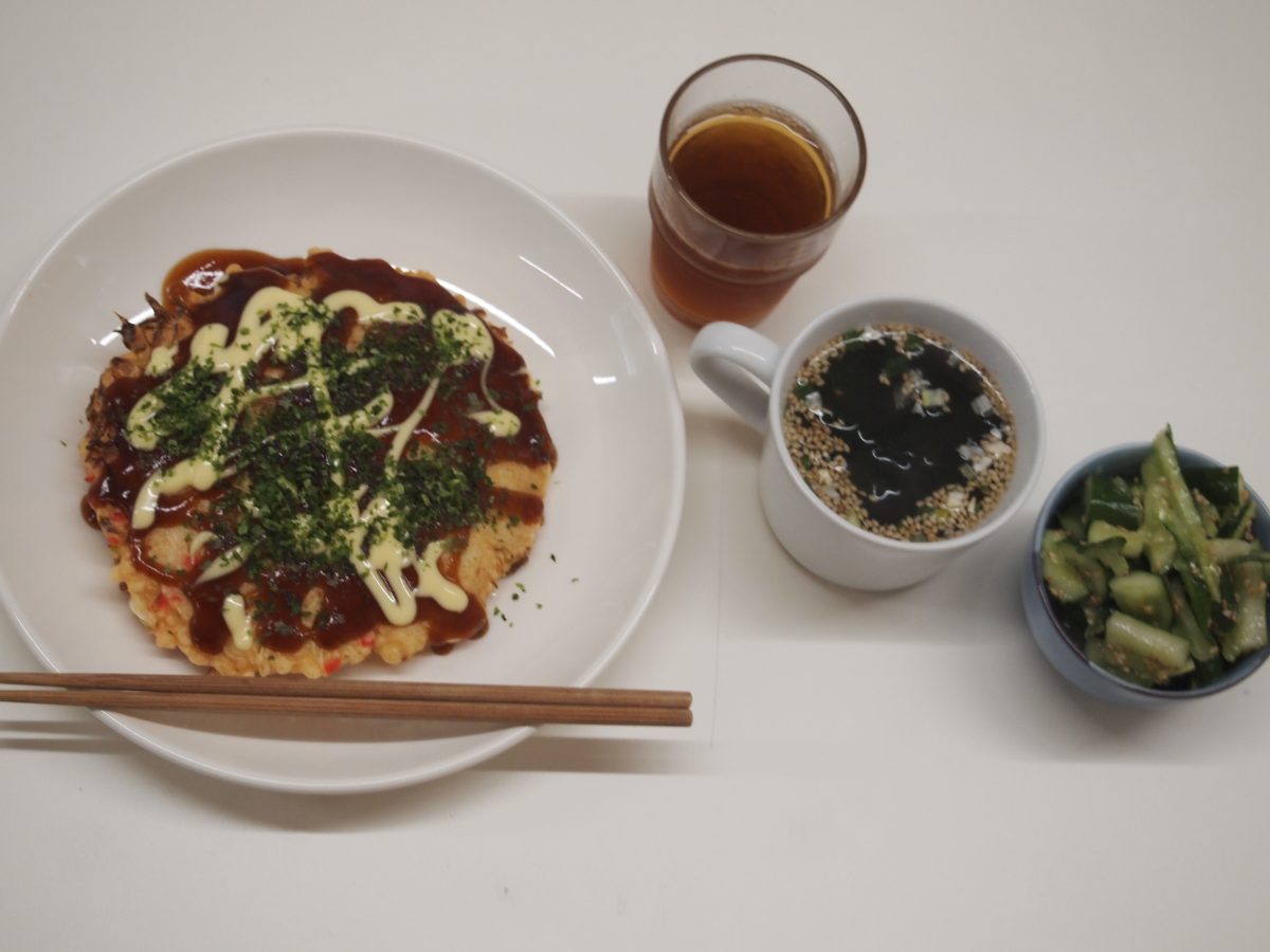 【ふなぶせ南】ランチタイムでお好み焼きを作りました。 | 支援センターふなぶせ南